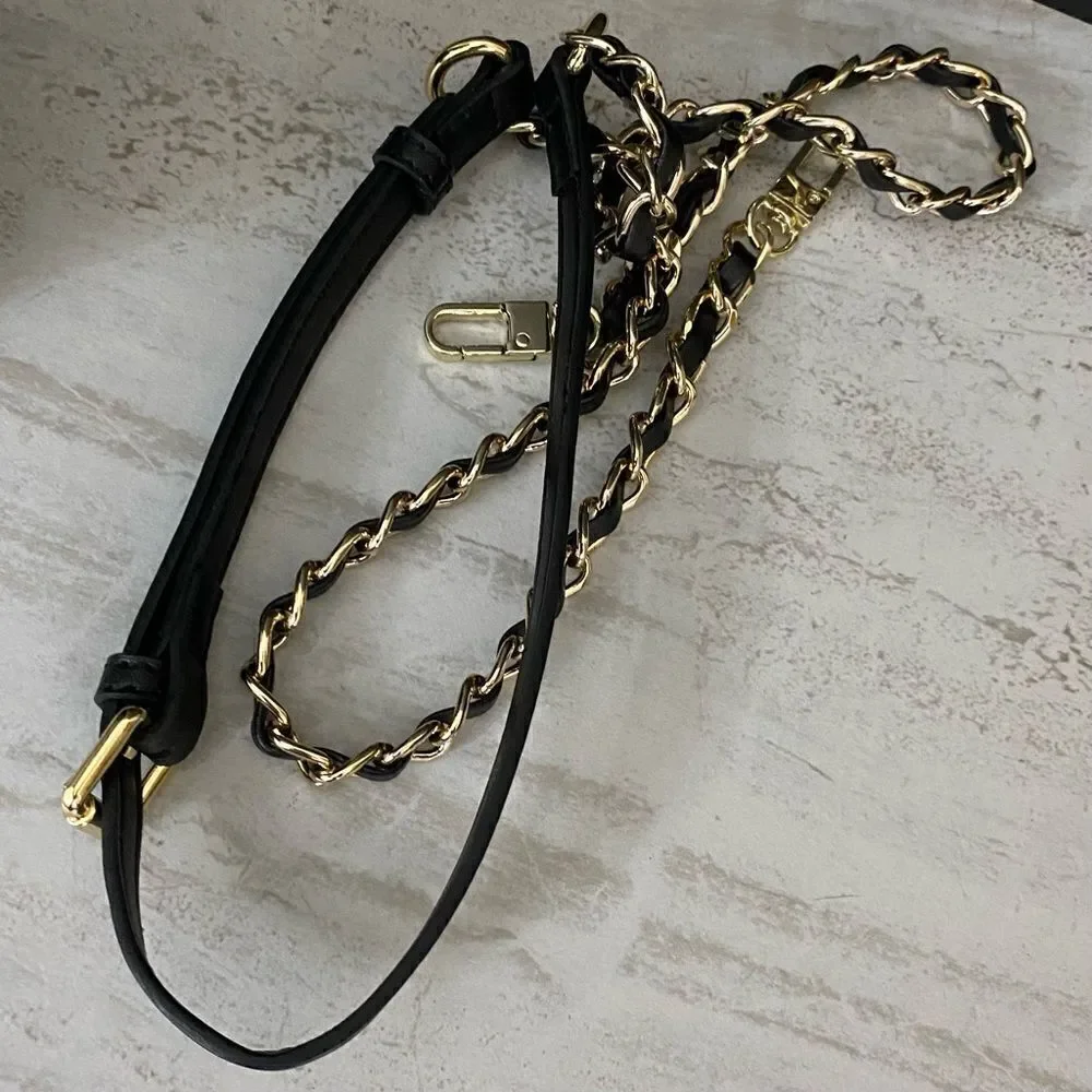 CHANEL CC Bicolore Lambskin Vanity Bag - Picture 17 of 17